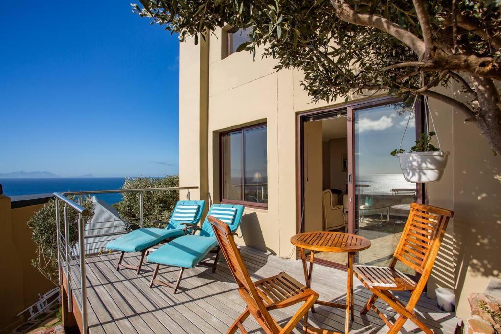 Aqua Terra Boutique Guesthouse Simon's Town Exterior photo